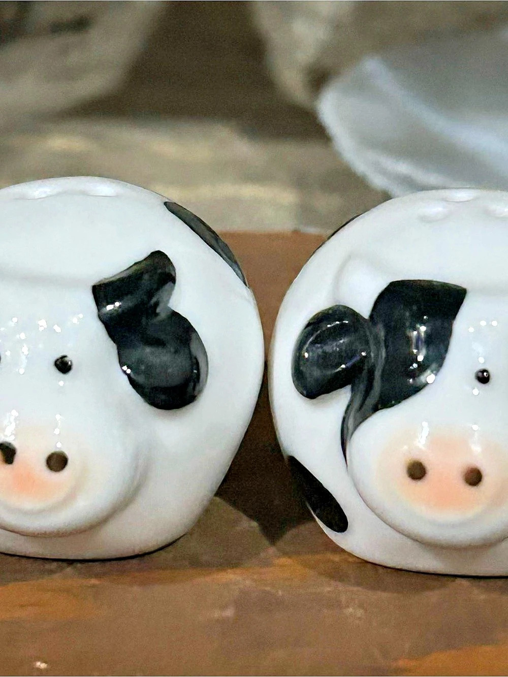 Miniature Ceramic Cow Figurine Pair in White & Black
